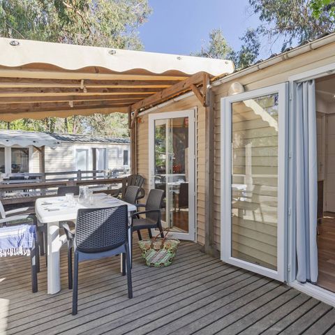 Stacaravan 6 personen - Comfort | 2 slaapkamers | 4/6 pers. | Verhoogd terras | 1 badkamer | Airconditioning