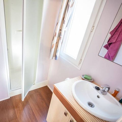 Stacaravan 6 personen - Klassiek | 2 Slaapkamers | 4/6 Pers. | Verhoogd terras | Airconditioning.