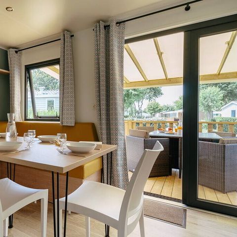 Stacaravan 6 personen - Mobile-home | Premium | 3 slaapkamers | 6 pers. | Verhoogd terras | Air-con.