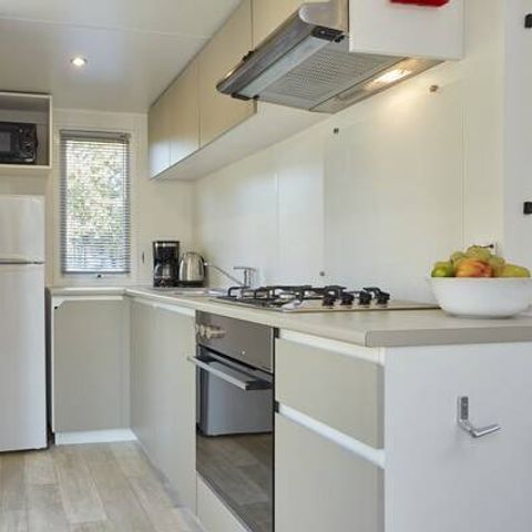 Stacaravan 6 personen - Comfort | 2 slaapkamers | 4/6 pers. | Verhoogd terras | 1 badkamer | Airconditioning