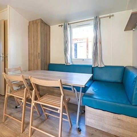 Stacaravan 6 personen - Klassiek | 3 Slaapkamers | 6 Pers. | Verhoogd terras