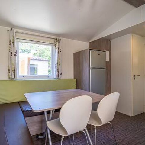 Stacaravan 6 personen - Comfort | 2 Slaapkamers | 4/6 Pers | Verhoogd terras | Airconditioning