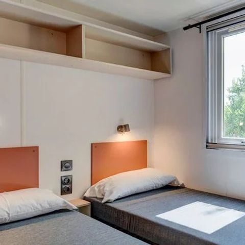 Stacaravan 6 personen - Mobile-home | Comfort XL | 3 slaapkamers | 6 pers. | Verhoogd terras | Airconditioning | TV