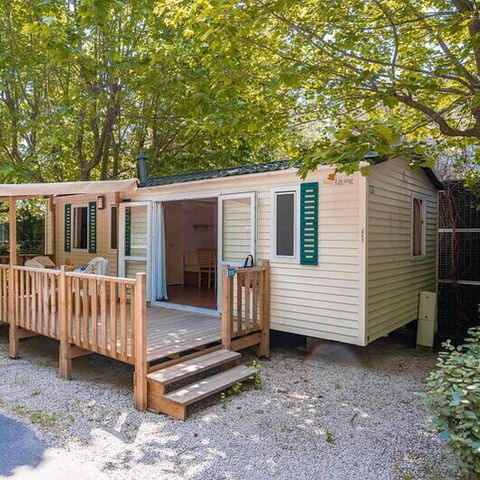Stacaravan 6 personen - Klassiek | 2 Slaapkamers | 4/6 Pers. | Verhoogd terras