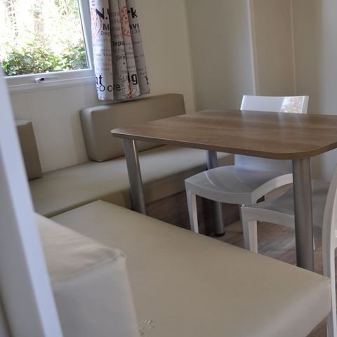 Stacaravan 6 personen - DECLICK met semi-overdekt terras