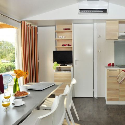 Stacaravan 4 personen - Stacaravan | Comfort XL | 2 slaapkamers | 4 pers. | Verhoogd terras | Airconditioning | TV