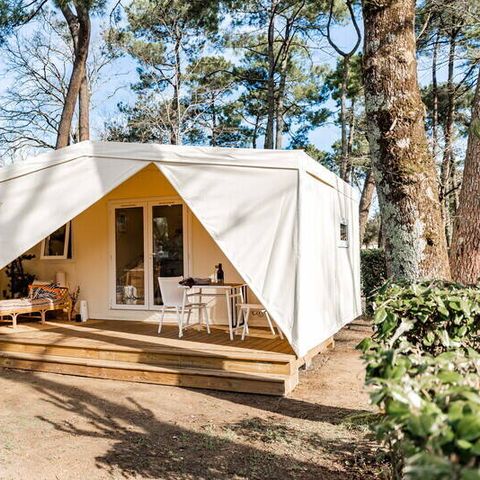 Glampingtent 4 personen - Coco Sweet | 2 Slaapkamers | 4 Pers | Verhoogd terras | Geen badkamer | Airconditioning