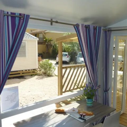 Stacaravan 5 personen - 5 (2 bedrooms)