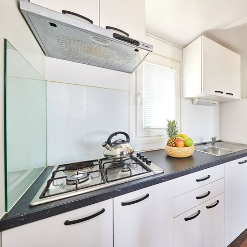 Stacaravan 6 personen - Comfort | 3 slaapkamers | 6 pers | Verhoogd terras | 2 badkamers | Airconditioning | TV