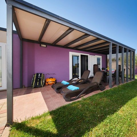 Stacaravan 6 personen - Comfort | 3 slaapkamers | 6 pers | Verhoogd terras | 2 badkamers | Airconditioning | TV