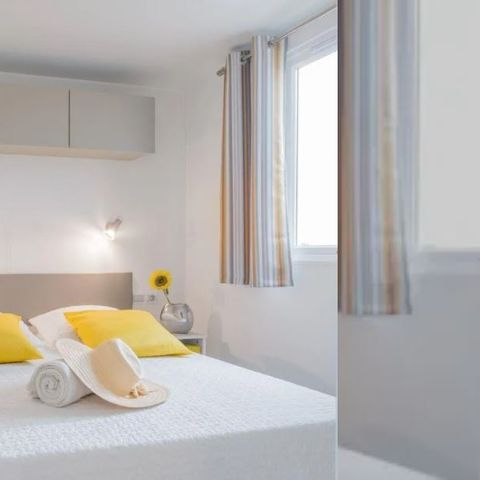 Stacaravan 6/7 personen - Familie - XL 40 m² - Airconditioning