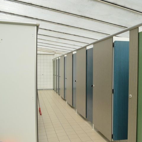 Kampeerplaats - Comfort standplaats 2/6 pers