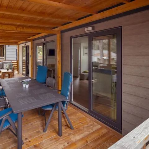 Stacaravan 6 personen - Premium 2 slaapkamers 2 badkamers Lounge