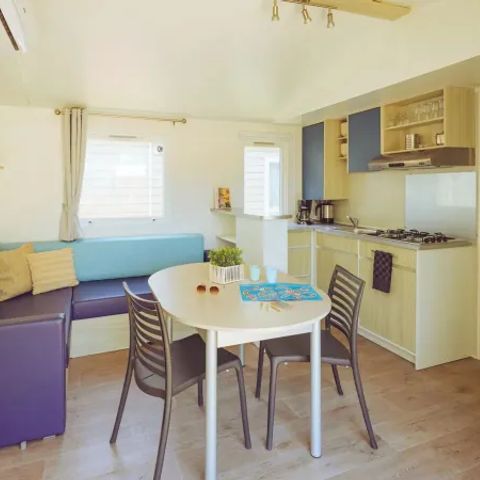 Stacaravan 6 personen - Premium 3 slaapkamers 2 badkamers Lounge