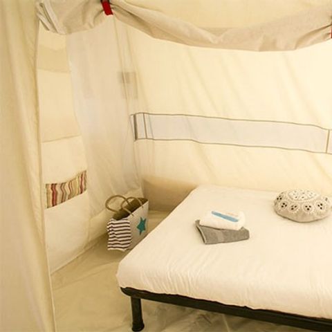 Tent 5 personen - Canvas bungalow | 3 slaapkamers | 4/5 personen | Geen badkamer