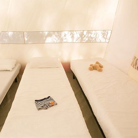 Tent 5 personen - Canvas bungalow | 3 slaapkamers | 4/5 personen | Geen badkamer