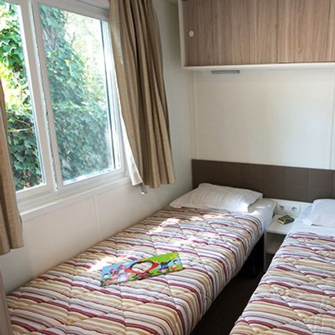 Stacaravan 6 personen - Classic XL | 2 slaapkamers | 4/6 pers. | Terras | 2 badkamers | Airconditioning.
