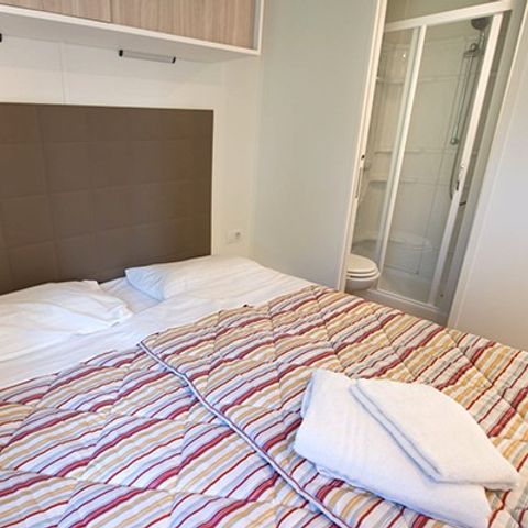 Stacaravan 6 personen - Classic XL | 2 slaapkamers | 4/6 pers. | Terras | 2 badkamers | Airconditioning.