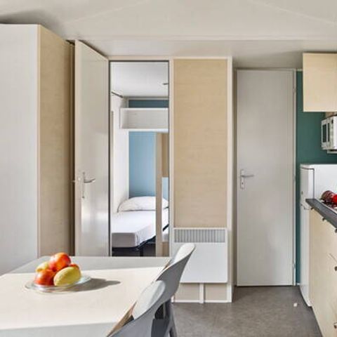 Stacaravan 4 personen - Comfort | 2 slaapkamers | 4 pers | Verhoogd terras | 2 badkamers | Airconditioning