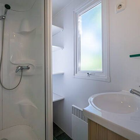 Stacaravan 4 personen - Comfort | 2 slaapkamers | 4 pers | Verhoogd terras | 2 badkamers | Airconditioning