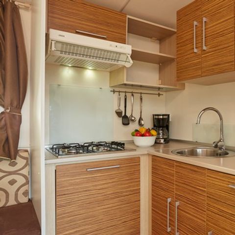 Stacaravan 4 personen - Classic XL | 2 slaapkamers | 4 pers | Verhoogd terras | 2 badkamers | Airconditioning | TV