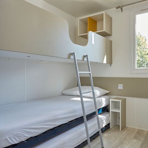 Stacaravan 8 personen - Mobile-home | Comfort XL | 3 slaapkamers | 6/8 pers. | Verhoogd terras | Airconditioning.
