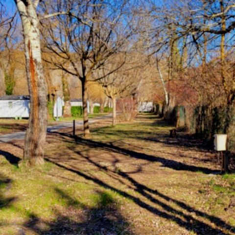 Kampeerplaats - Klassieke standplaats (20-45m²)