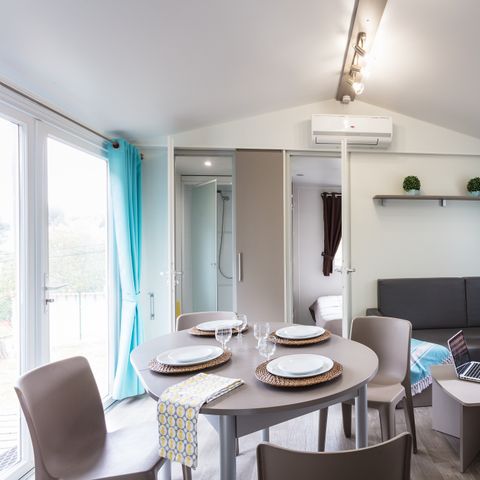 Stacaravan 6 personen - Comfort | 3 Slaapkamers | 6 Pers | Verhoogd terras
