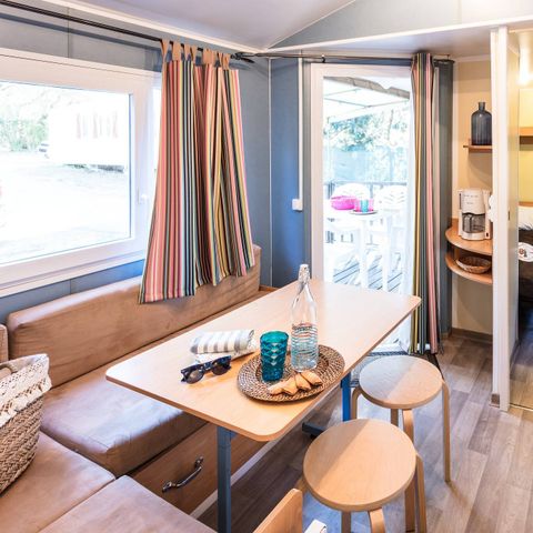 Stacaravan 4 personen - Stacaravan | Klassiek | 2 Slaapkamers | 4 Pers. | Single terras