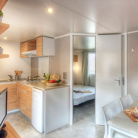 Stacaravan 2 personen - Comfort | 1 Slaapkamers | 2 Pers | Verhoogd terras | Airconditioning | TV