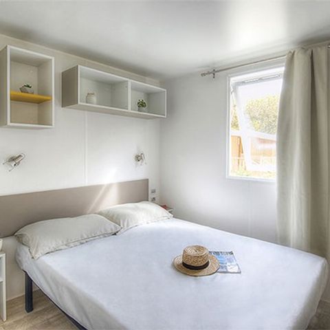 Stacaravan 4 personen - Comfort | 2 Slaapkamers | 4 Pers | Eenpersoons terras | Airconditioning | TV