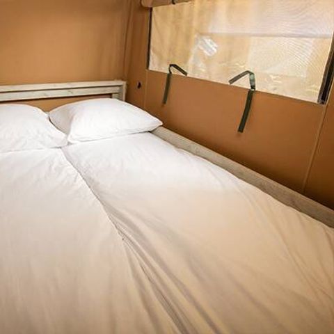 Tent 5 personen - 2 slaapkamers | 4-5 slaapplaatsen | Geen badkamer | Airconditioning