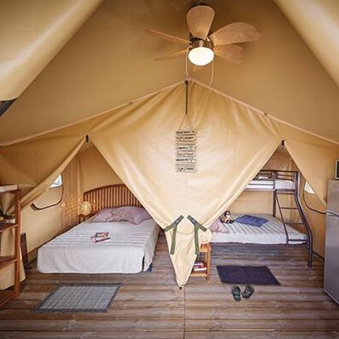 Tent 5 personen - 2 slaapkamers | 4-5 slaapplaatsen | Geen badkamer | Airconditioning