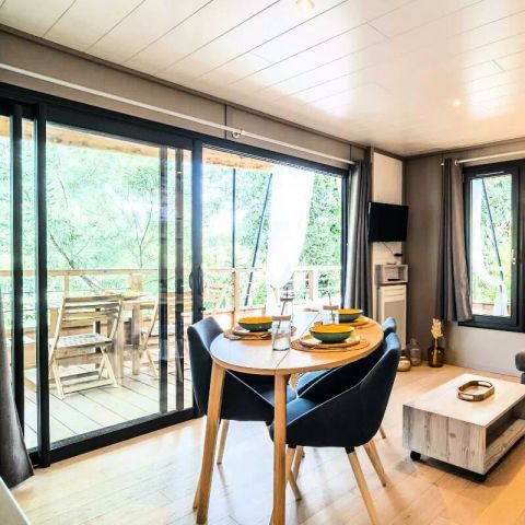 Safaritent 5 personen - Lodge Kabane sur Pilotis 3 kamers 5 personen Airconditioning + TV