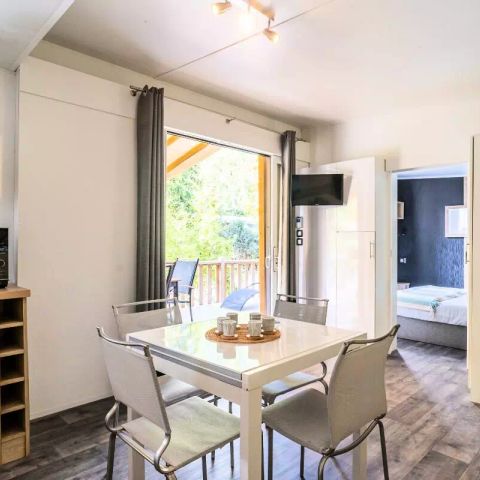 Stacaravan 4 personen - Kosy 3 Kamers 4 Personen Airconditioning + TV