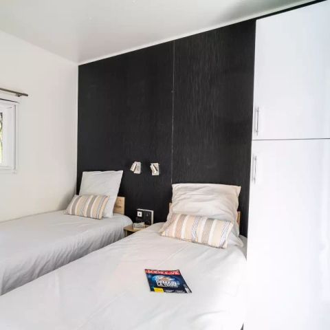 Stacaravan 4 personen - Kosy 3 Kamers 4 Personen Airconditioning + TV