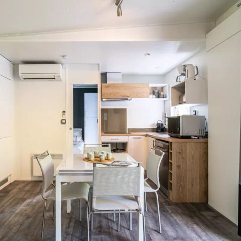 Stacaravan 4 personen - Kosy 3 Kamers 4 Personen Airconditioning + TV