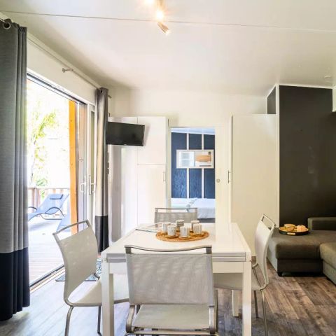 Stacaravan 4 personen - Kosy 3 Kamers 4 Personen Airconditioning + TV