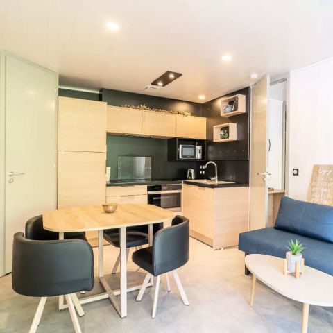 Safaritent 4 personen - Lodge Kabane sur Pilotis 3 Kamers 4 Personen Airconditioning + TV