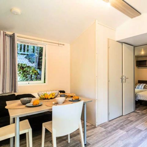 Stacaravan 6 personen - Klassiek 4 kamers 6 personen Airconditioning + TV