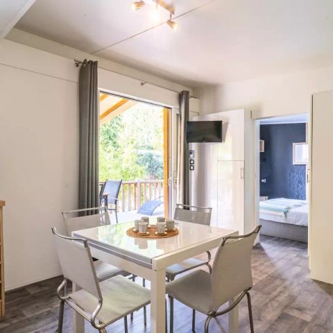Stacaravan 4 personen - Kosy 3 Kamers 4 Personen Airconditioning + TV