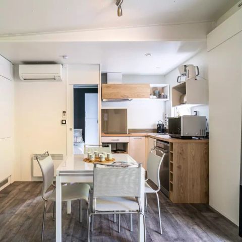 Stacaravan 4 personen - Kosy 3 Kamers 4 Personen Airconditioning + TV