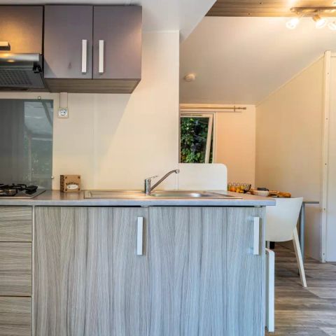 Stacaravan 6 personen - Klassiek 4 kamers 6 personen Airconditioning + TV