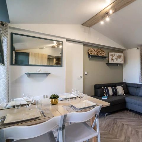 Stacaravan 6 personen - Konfort 4 Kamers 6 Personen Airconditioning + TV