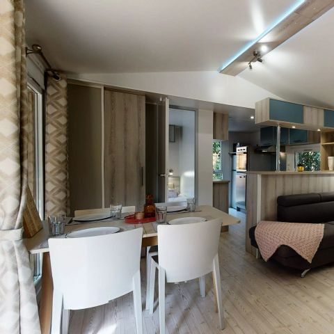 Stacaravan 4 personen - 2 XL 3 kamers 4 personen Airconditioning + TV