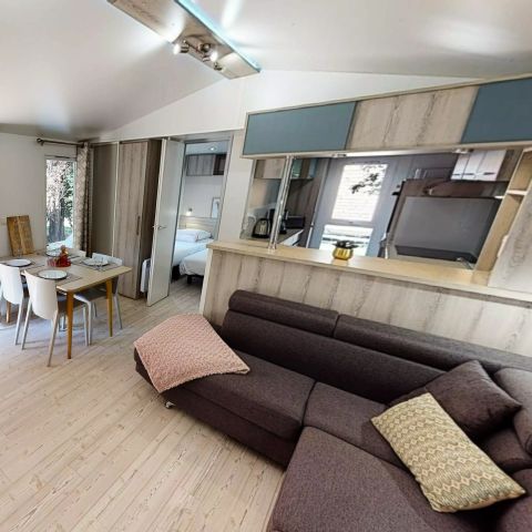 Stacaravan 4 personen - 2 XL 3 kamers 4 personen Airconditioning + TV