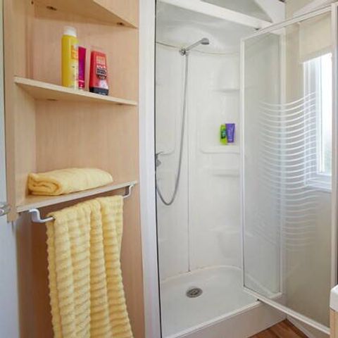 Stacaravan 4 personen - Stacaravan | Klassiek | 2 Slaapkamers | 4 Pers. | Verhoogd terras | TV
