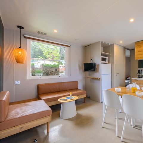 Stacaravan 6 personen - D/ COMFORTABELE COTTAGE met 3 slaapkamers, 6 personen – 35 m² – overdekt terras voor 6 personen