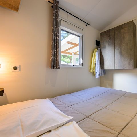 Stacaravan 8 personen - D/ SIGNATURE PRESTIGE 4 slaapkamers. 8 pers. - 40m2 - overdekt terras