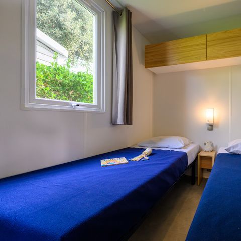 Stacaravan 5 personen - COTTAGE CONFORT 2 slaapkamers 4/5 pers. - 30m2 - terras met parasol 5 pers.